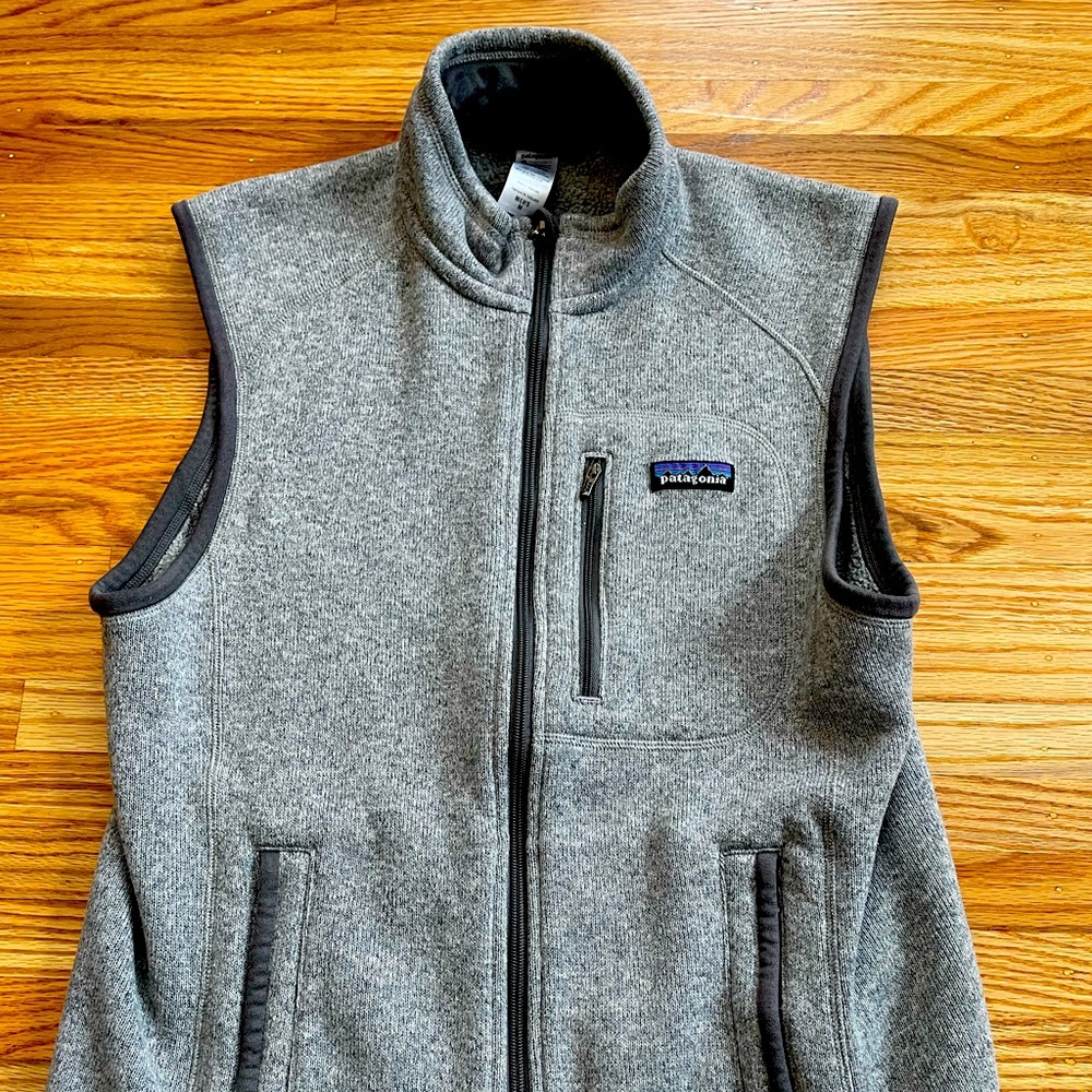 Mens medium Patagonia vest in great condition